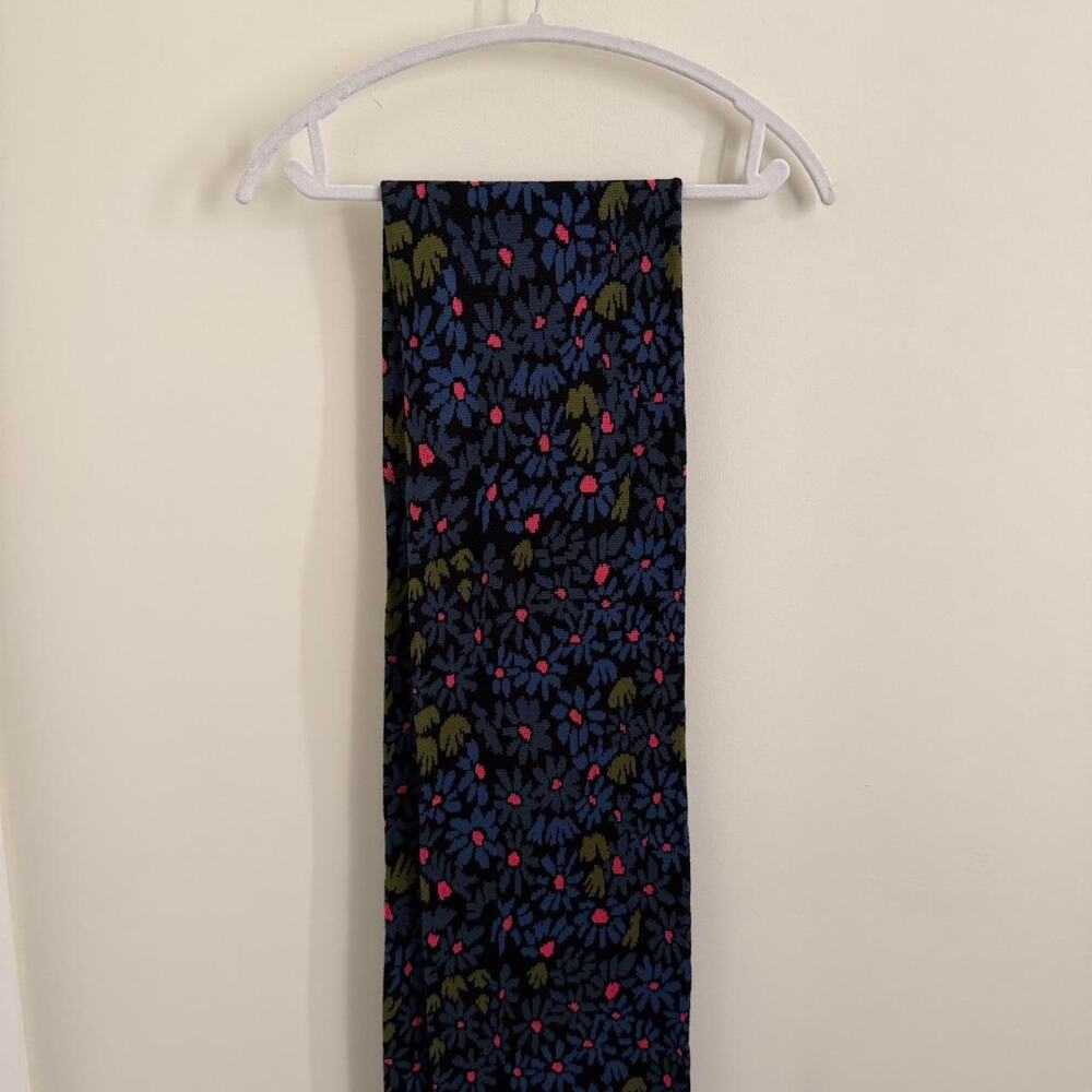 women’s MIXED BY NASRIN “Blue Daisy” cotton-knit scarf [OS]